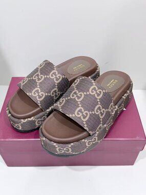 Gucci Women‘s Brown Sandals
